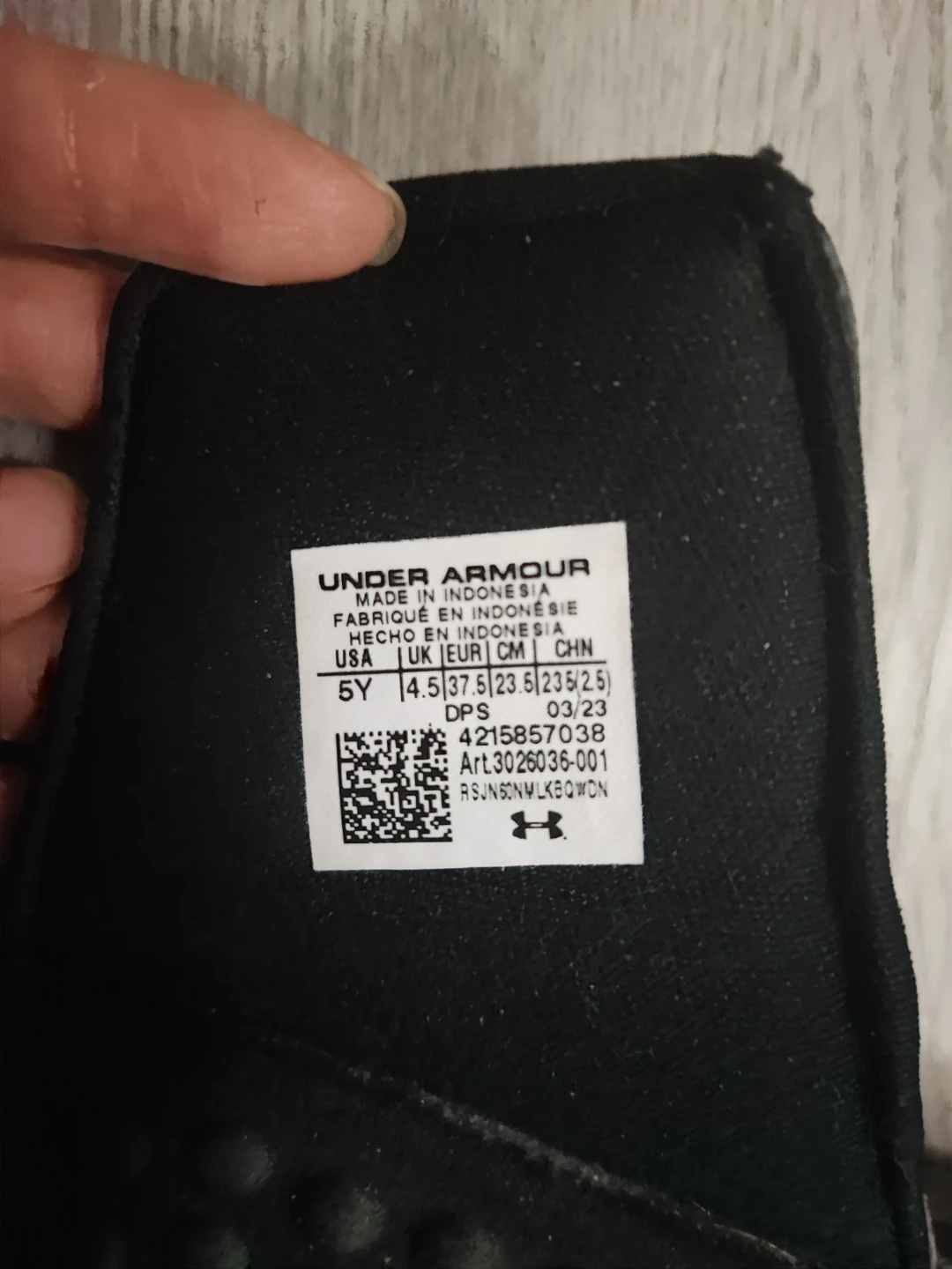 Under Armour Kids Slides Size 5Y Black - photo 3