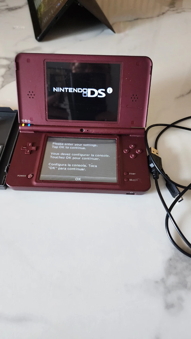 Nintendo DS XL -