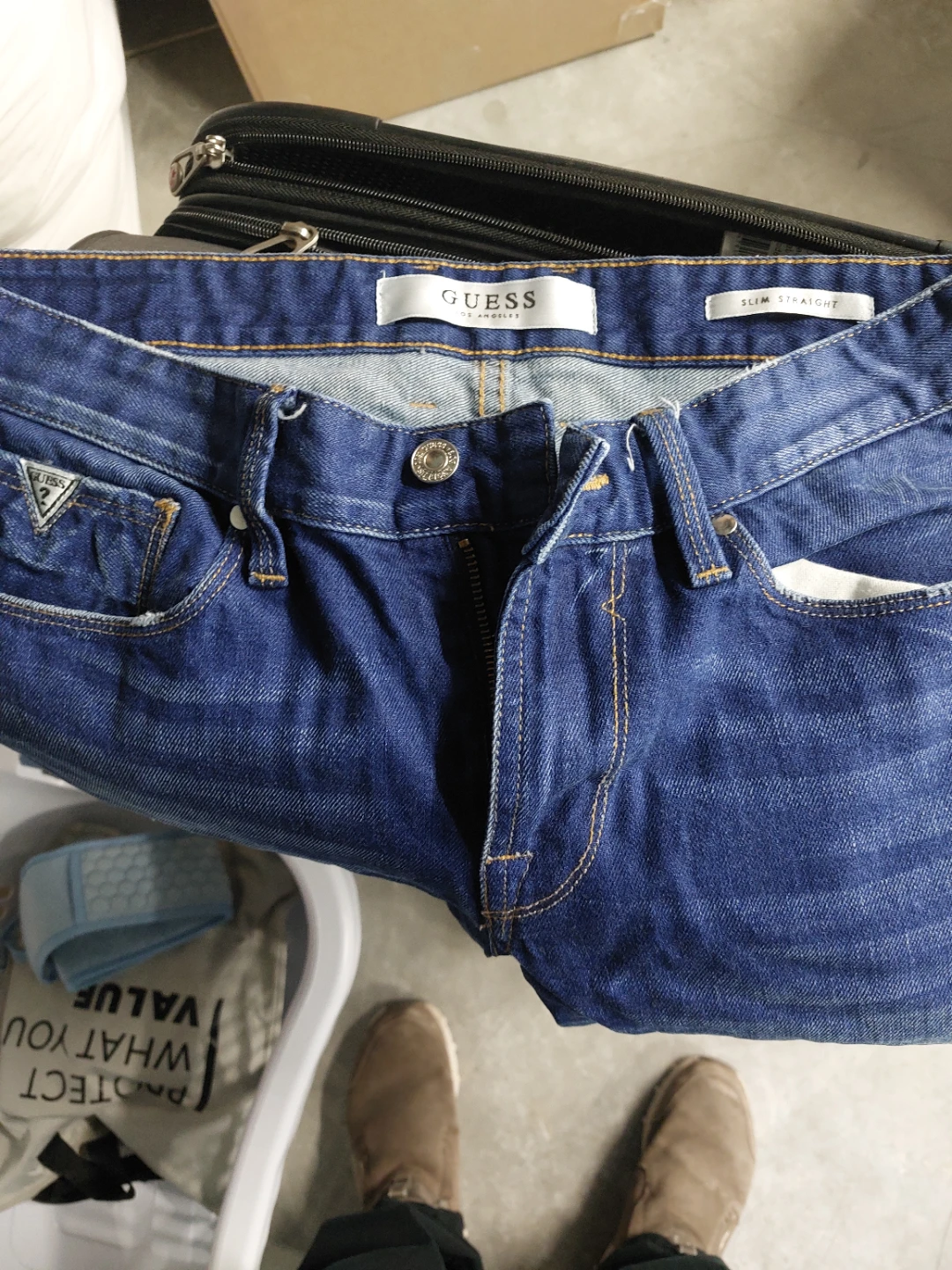 Guess Slim Straight Jeans - Blue - Size 32