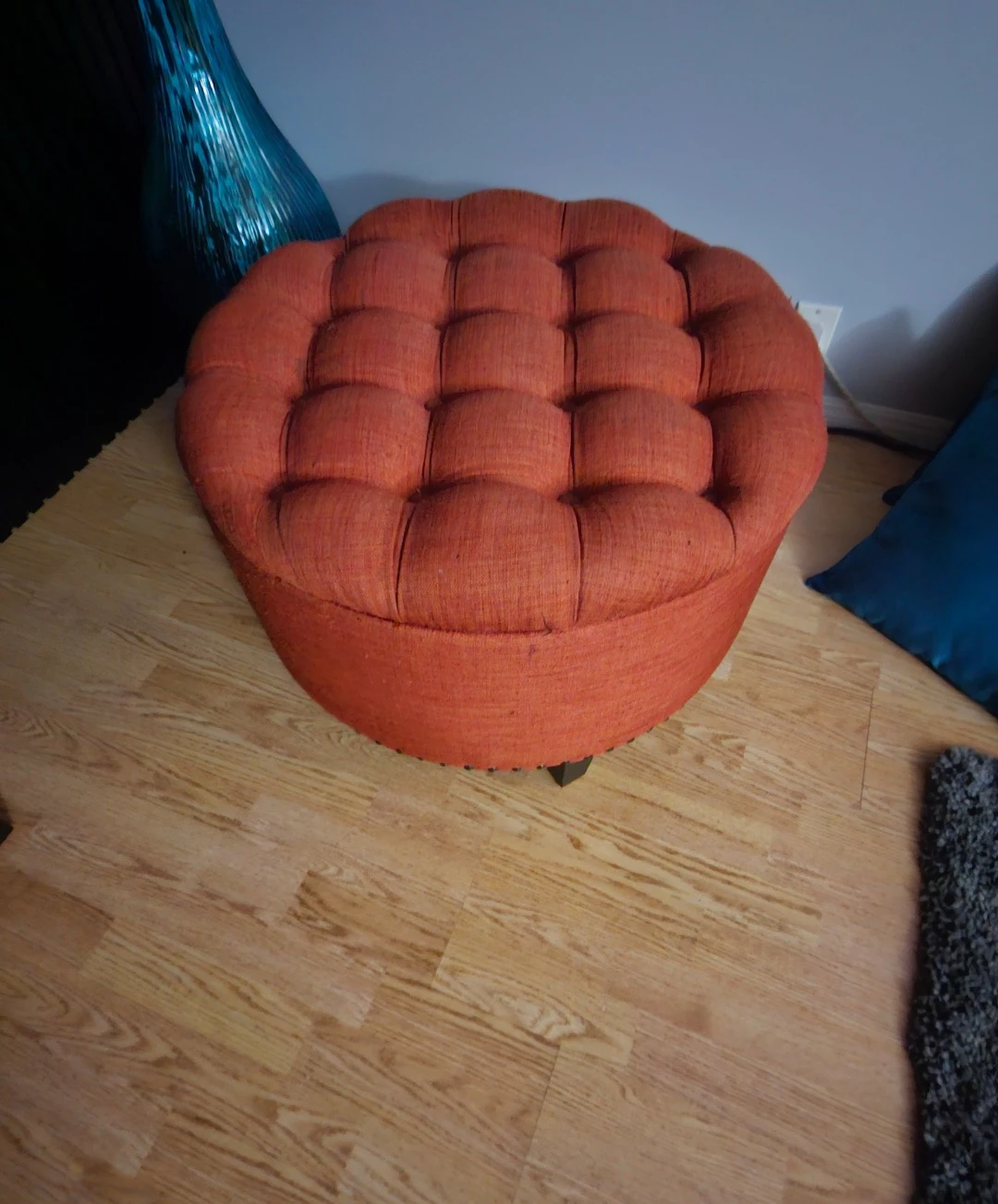 Like New Storage Ottoman - photo 5
