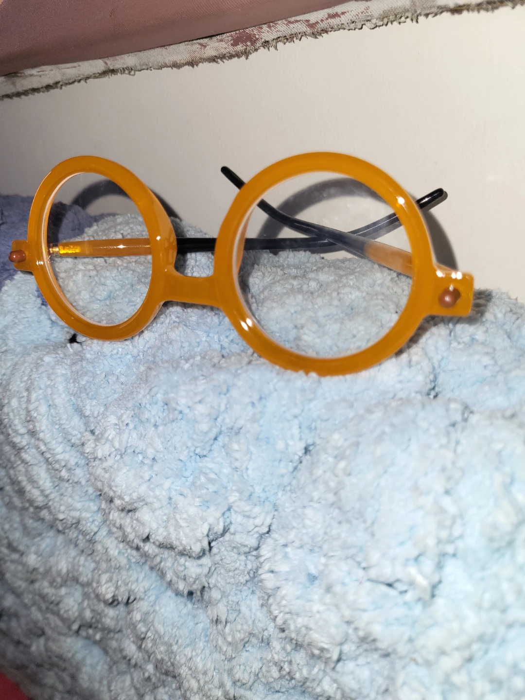 Round Orange Glasses