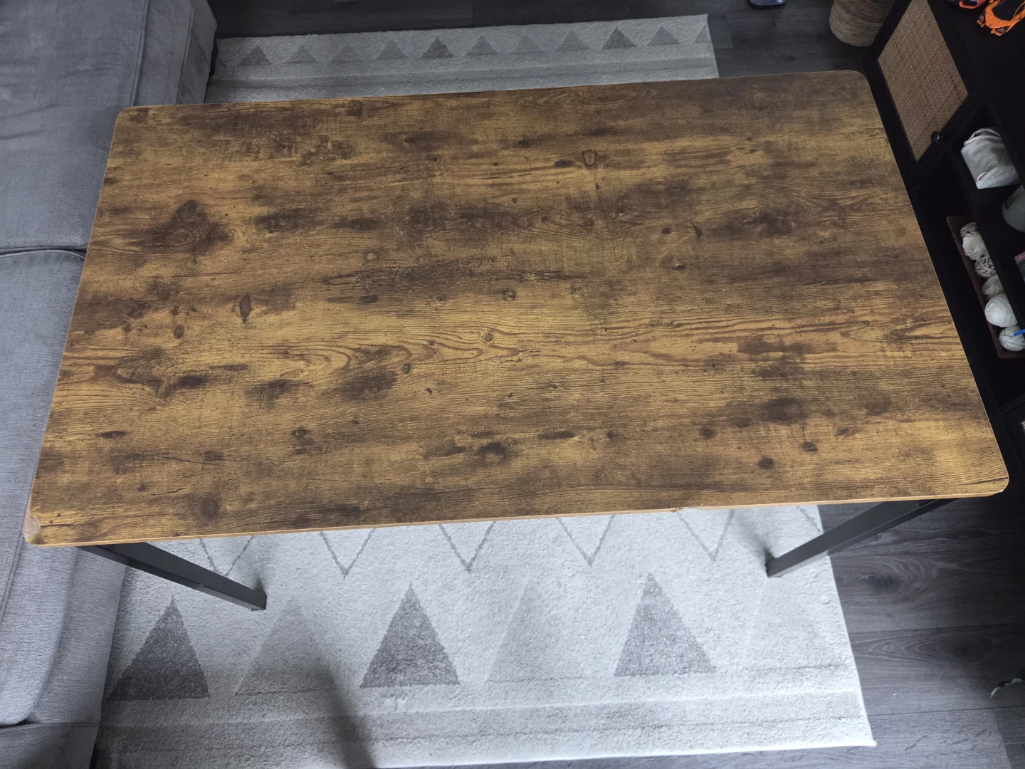 Scratch-resistant faux marble surface - Dining Table - photo 3