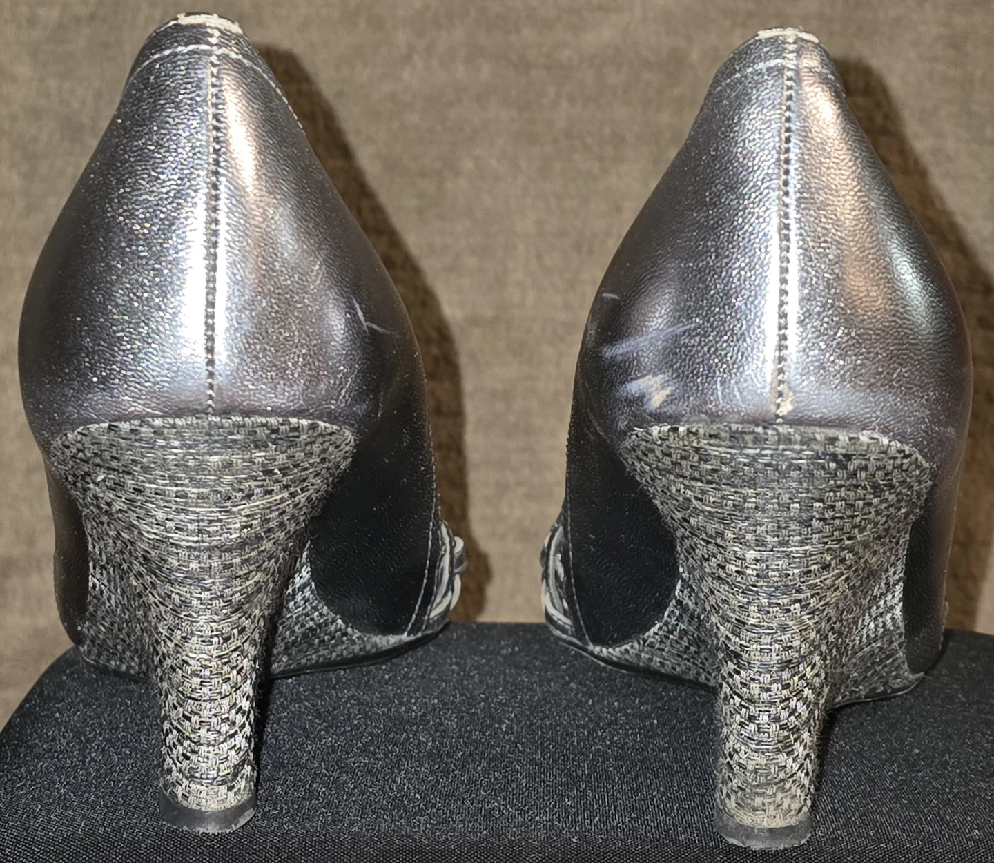Oscar De La Renta Wedge Heels - Size 9.5 - photo 3