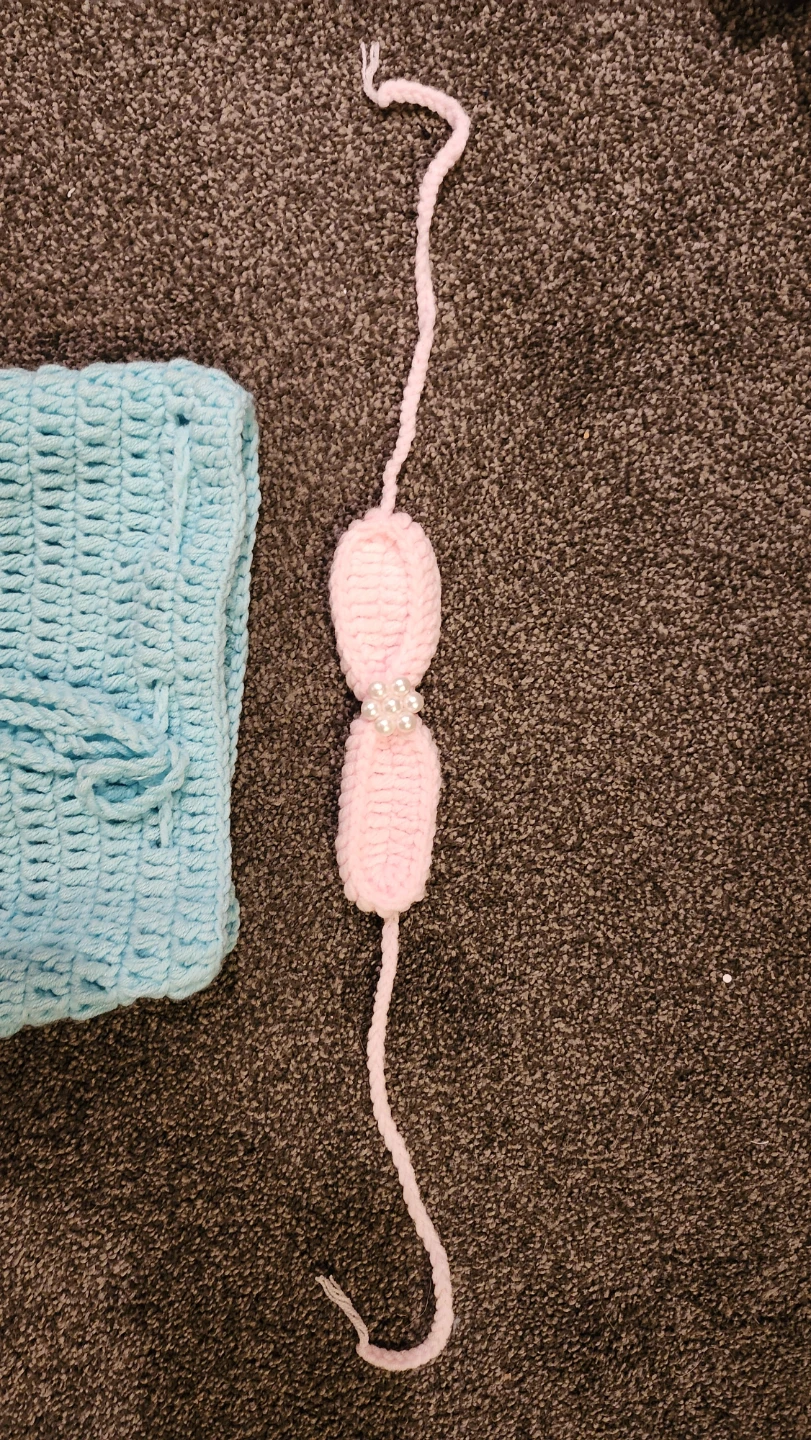 Newborn Crocheted Mermaid Tail Costume with Bikini Top - photo 3
