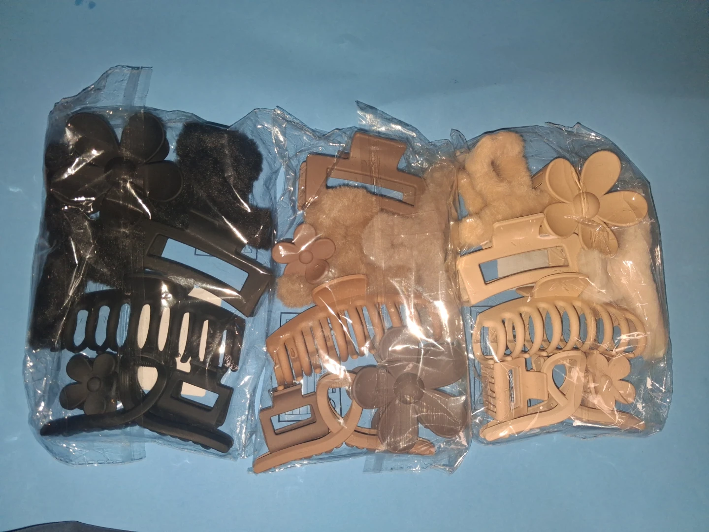 Hair clips