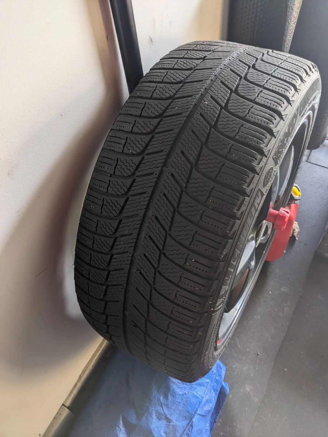 VW GOLF GTI Winter tires and rims - photo 2