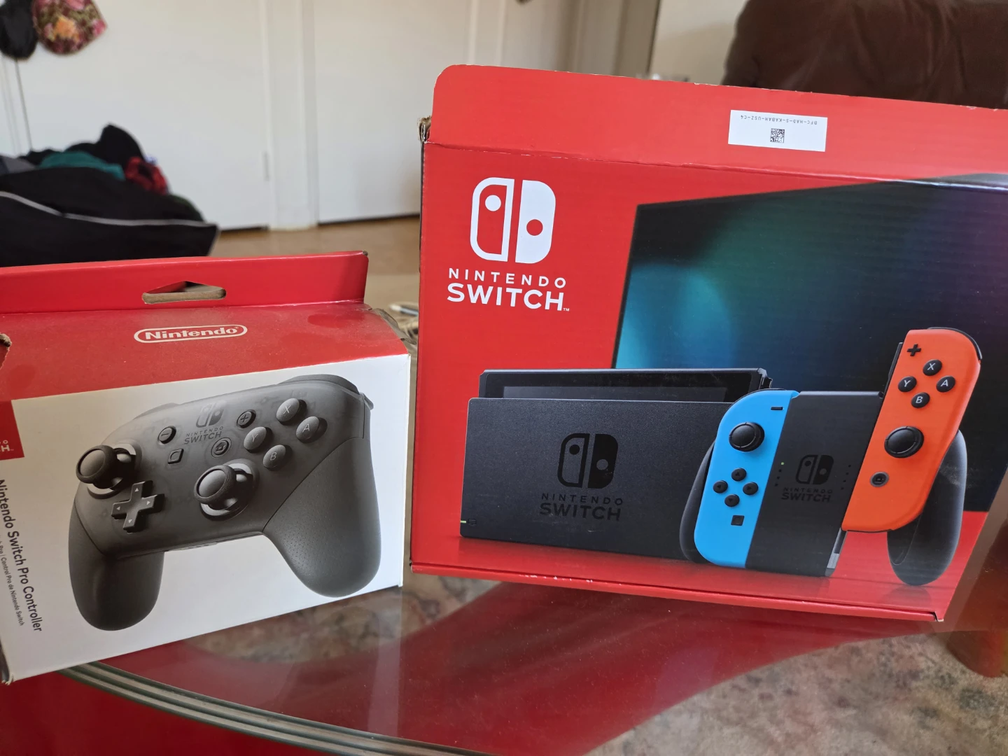Nintendo Switch Console with Pro Controller and Case - photo 5