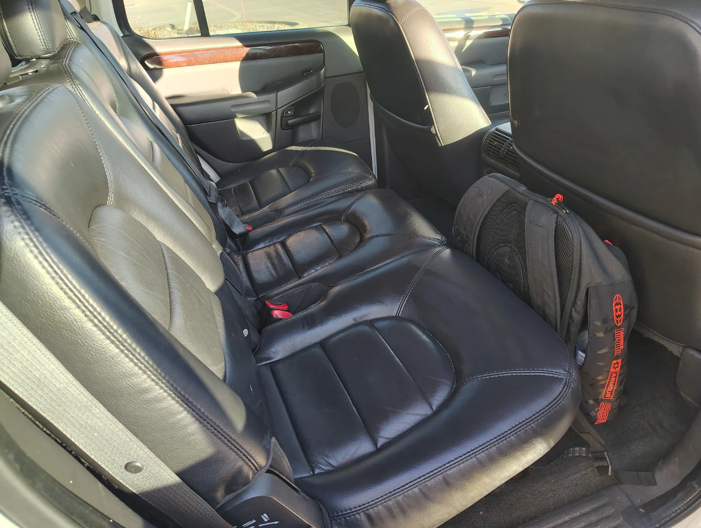 2004 Ford Explorer Limited - photo 4