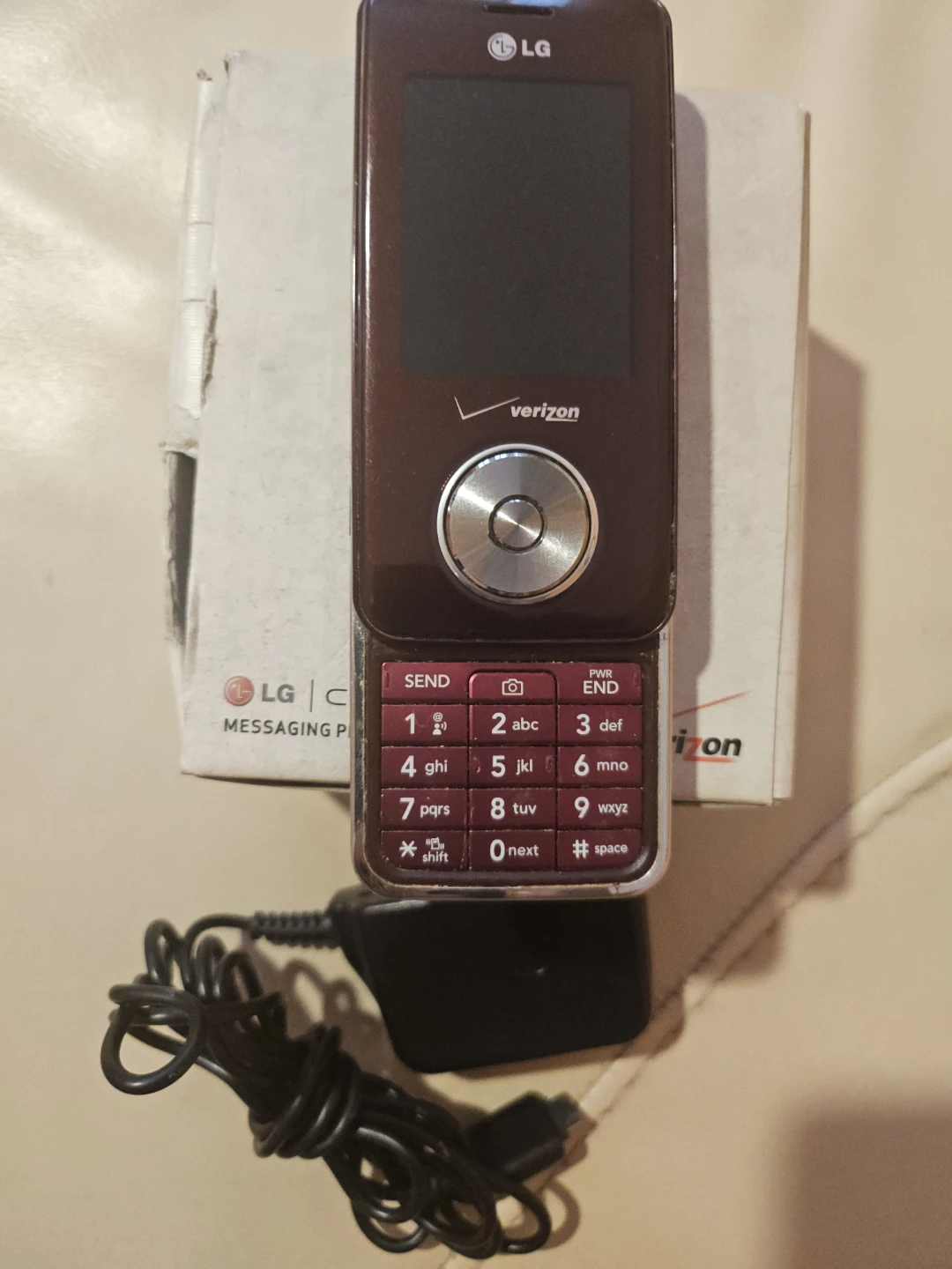 LG Cosmos 2 Verizon Messaging Phone - photo 4