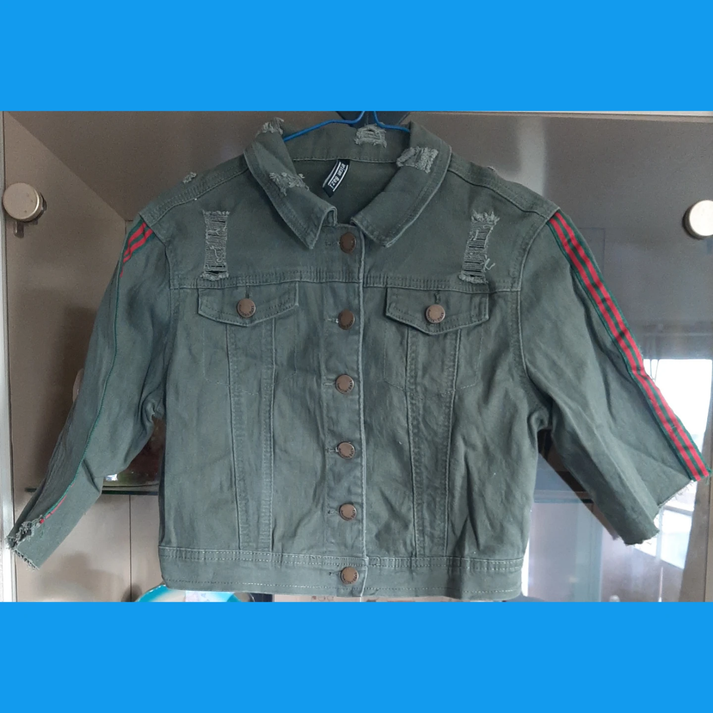 3 pcs Crop Top, Cut off Shorts With Crop Jacket - photo 3