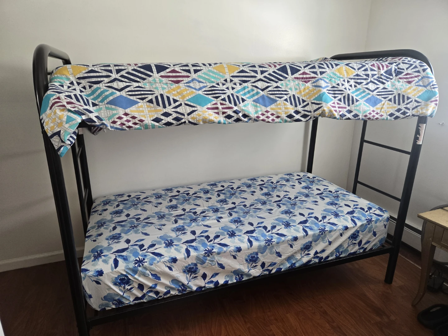 Black Metal Twin Over Twin Bunk Bed - photo 2