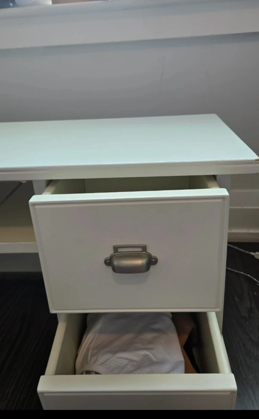 White Desk with Drawers - photo 4