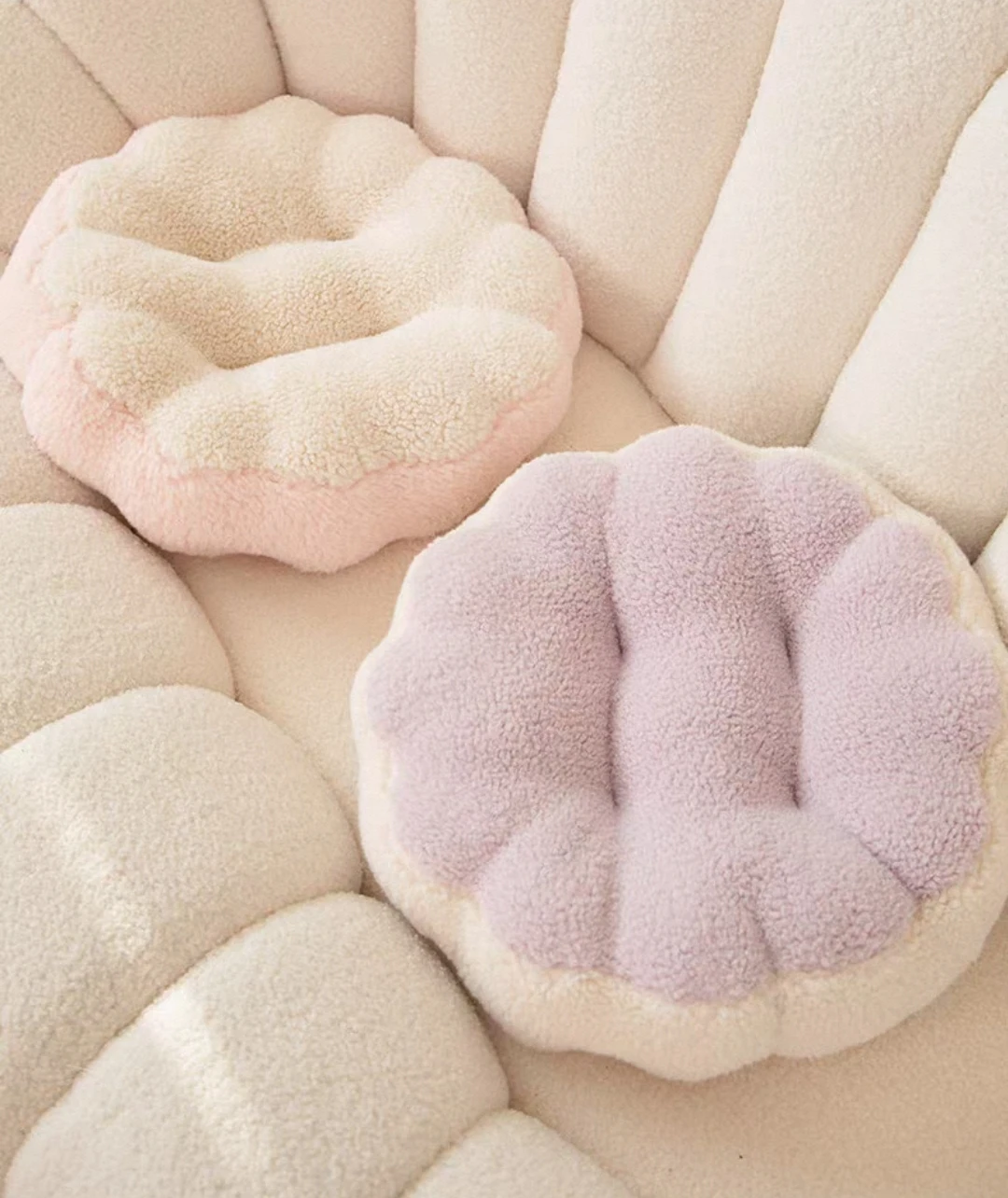 Plush Flower Shaped Seat Cushion - photo 2