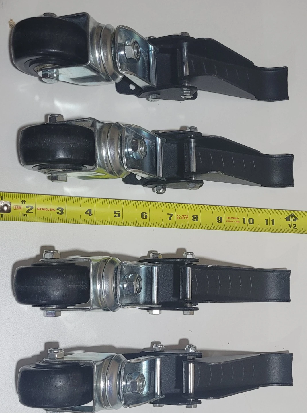 Retractable Casters with Lifting and Lowering Function