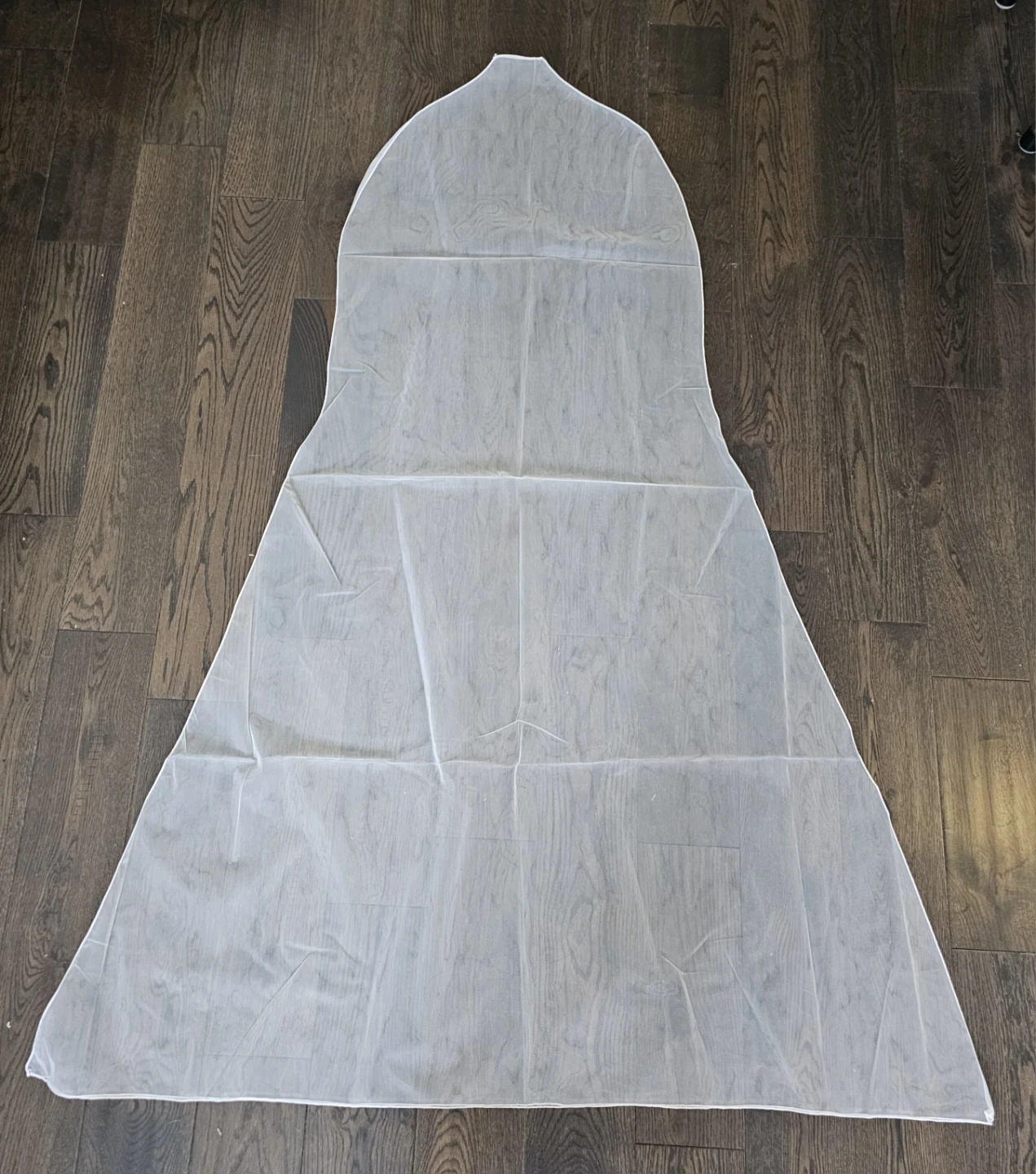 White Garment Bag for Weeding Dresses (30 units  $15 Each)