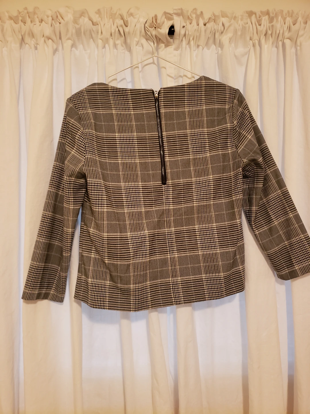 Belle Vere Plaid Blouse - Size US 4 - photo 2