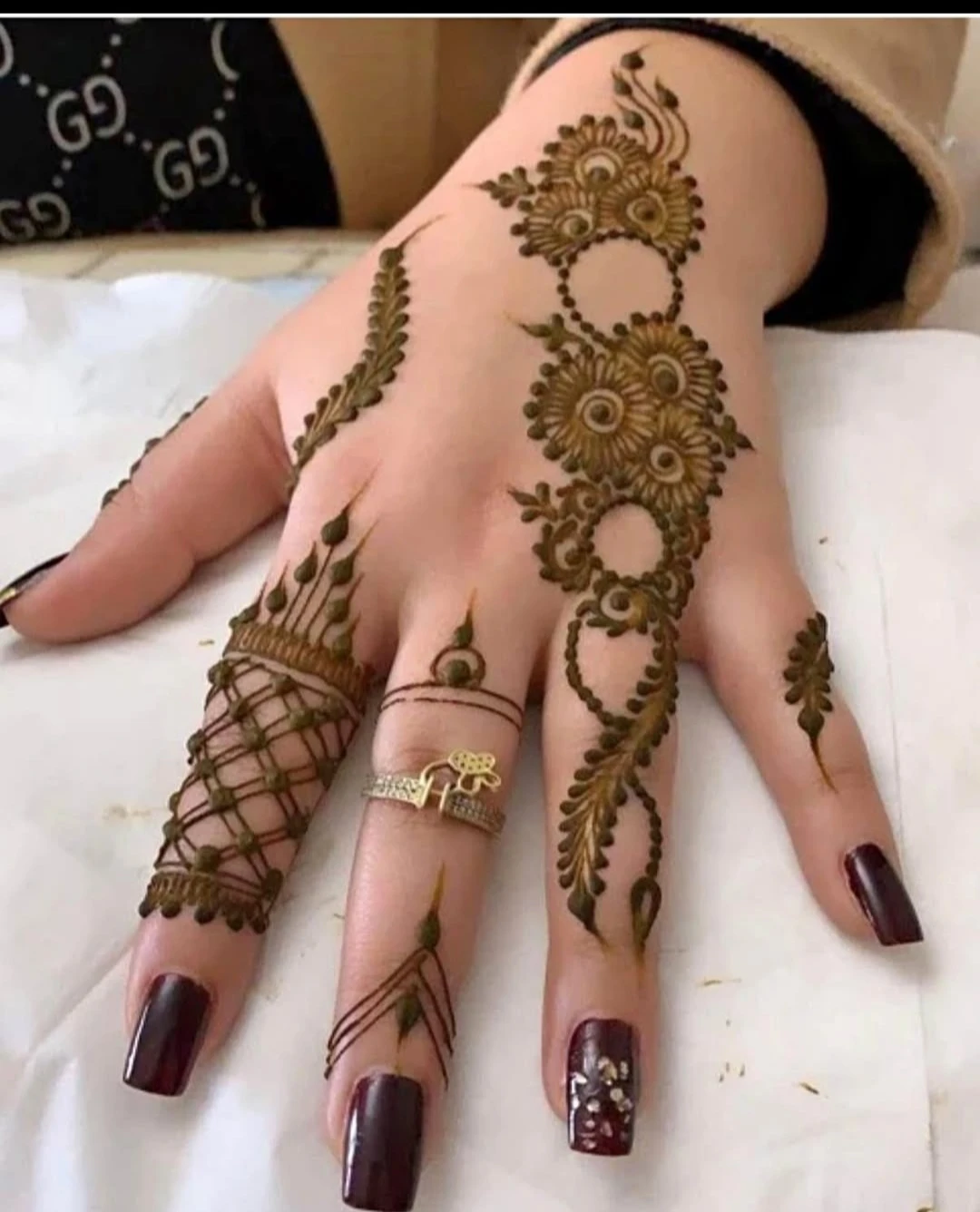 Henna Designs for Hands and Feet - photo 2