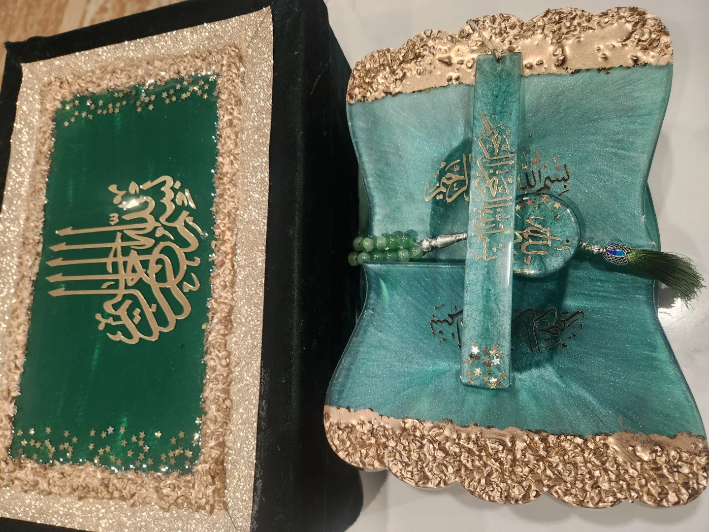 Teal & Gold Quran Stand with Prayer Beads and Bookmark - photo 3