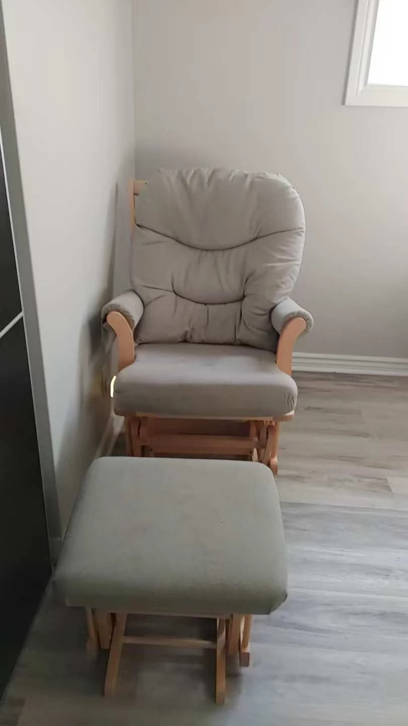 Dutailer Glider Rocking Chair with Ottoman
