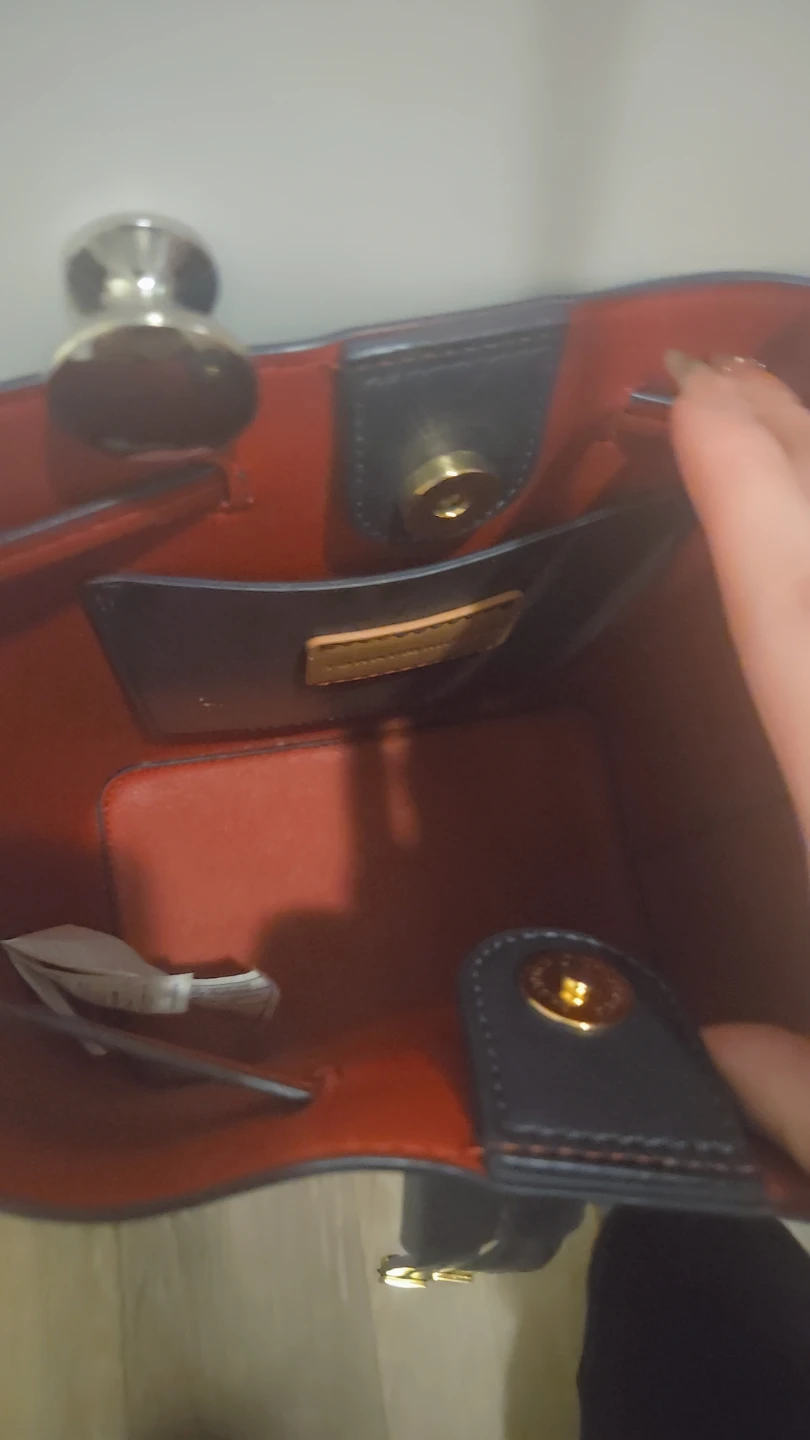 Tommy Hilfiger Black Bucket Bag - photo 2
