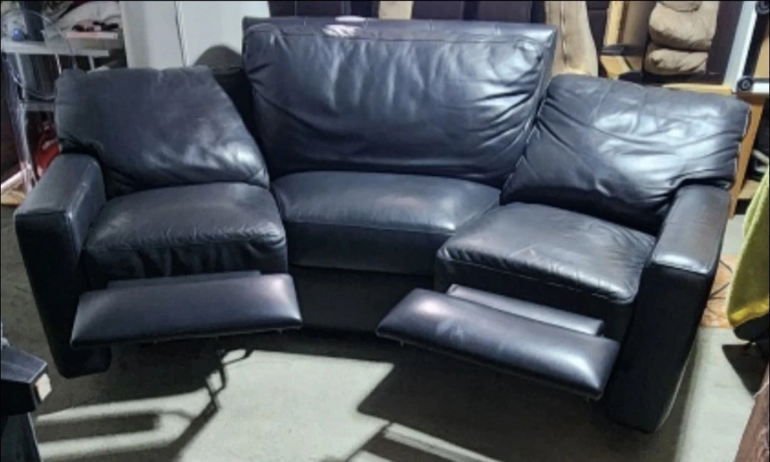 Power Leather Recliner 3 Seater Sofa - photo 3