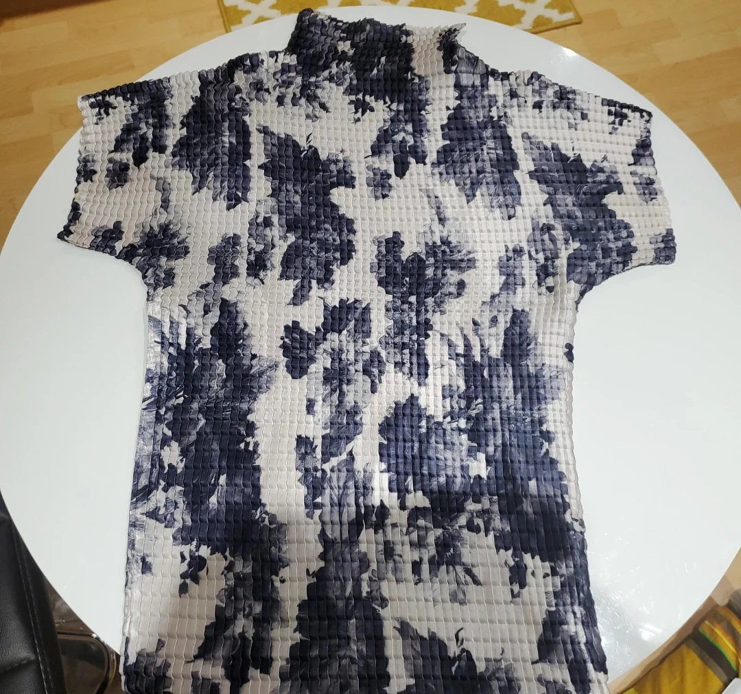 Pleated Floral Top - Blue & White
