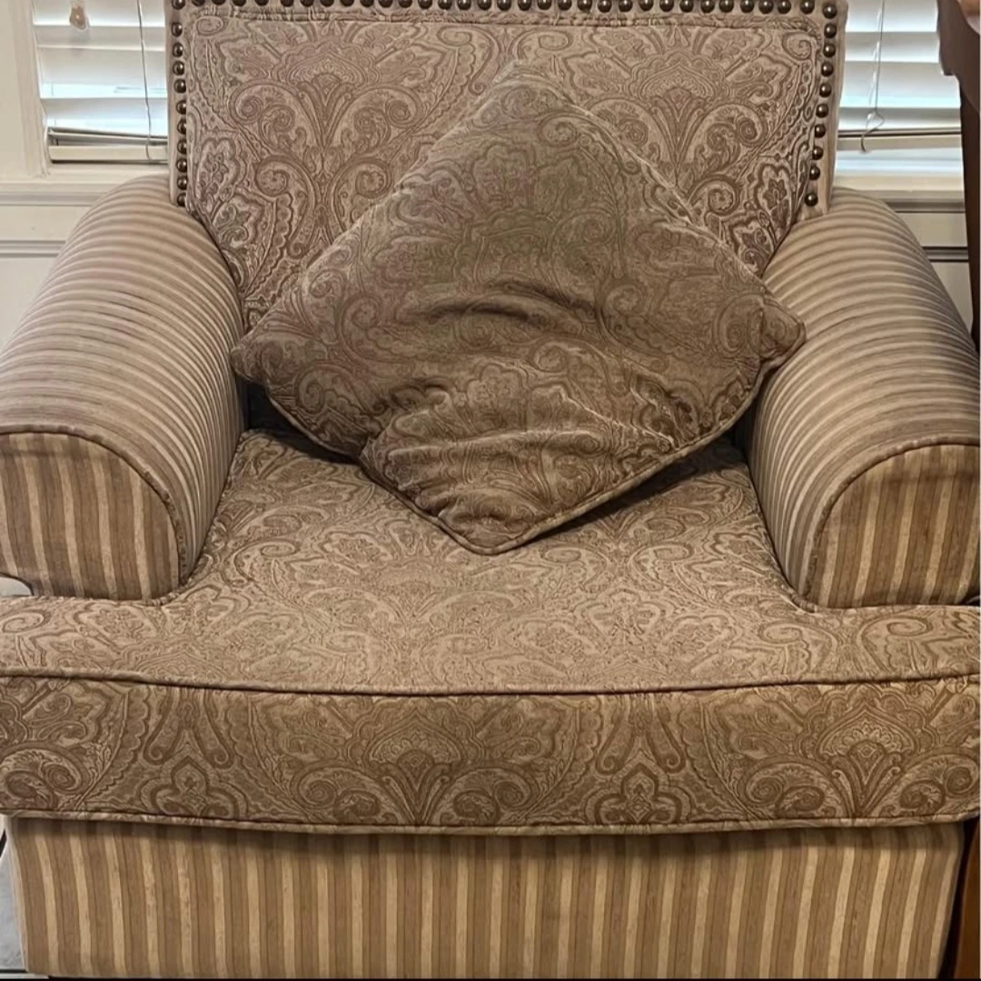 Tapestry Pattern Sofa and Armchair Set - photo 4