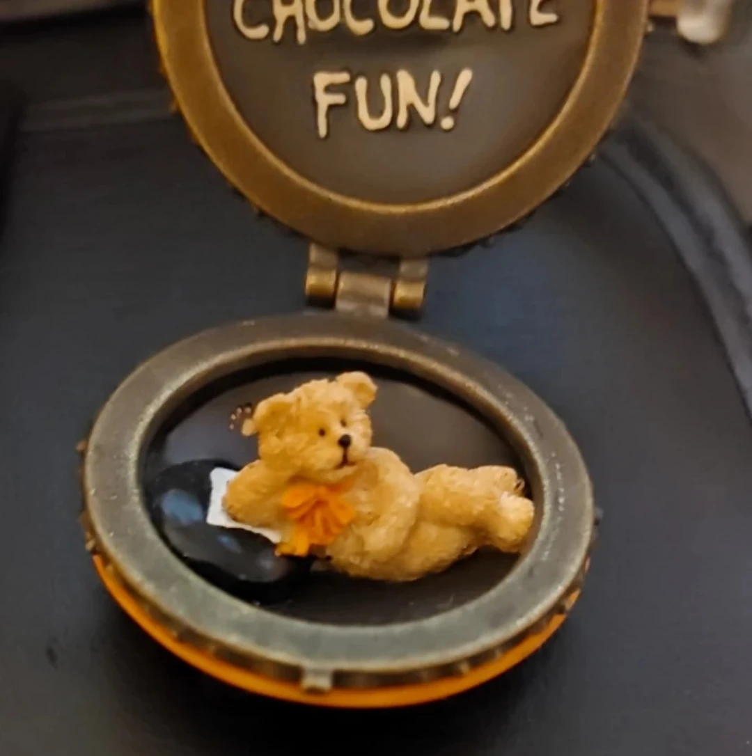 M&M's "Colorful Chocolate Fun!" Trinket Box with Teddy Bear