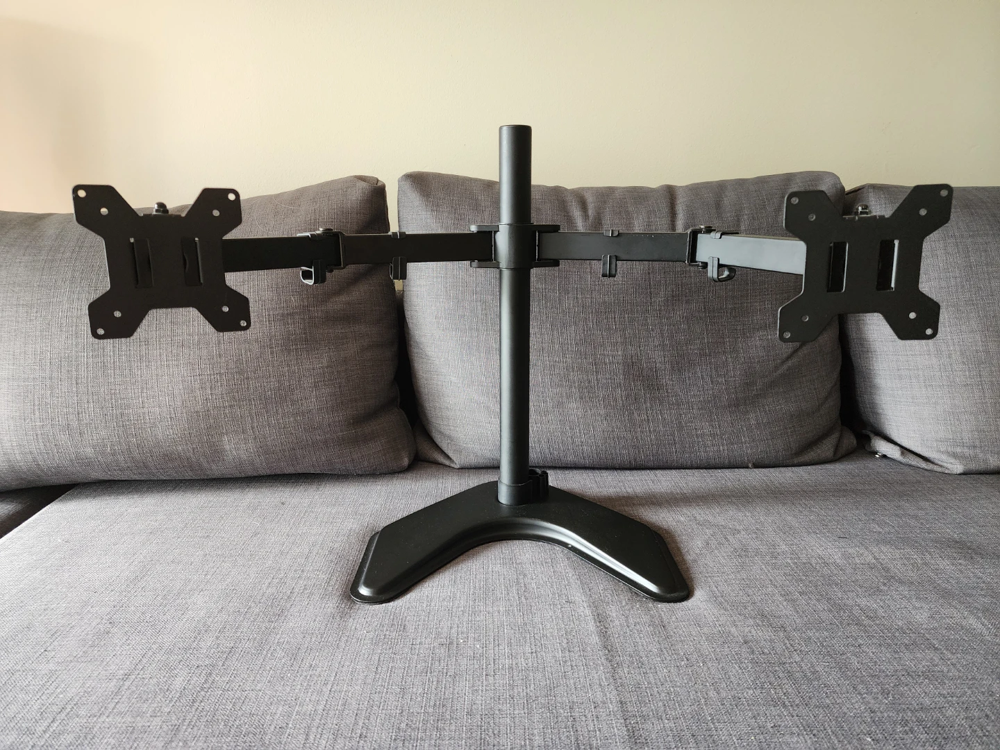 VIVO Dual Monitor Desk Stand