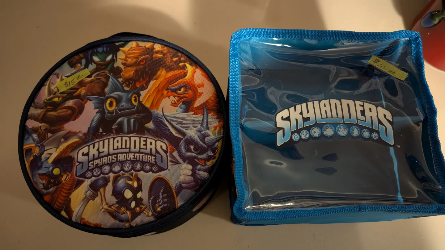 Skylanders Spyro's Adventure Pencil Case and Round Bag