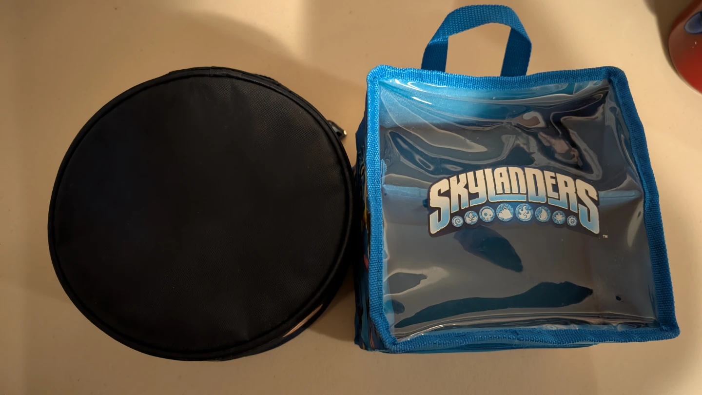 Skylanders Spyro's Adventure Pencil Case and Round Bag - photo 2