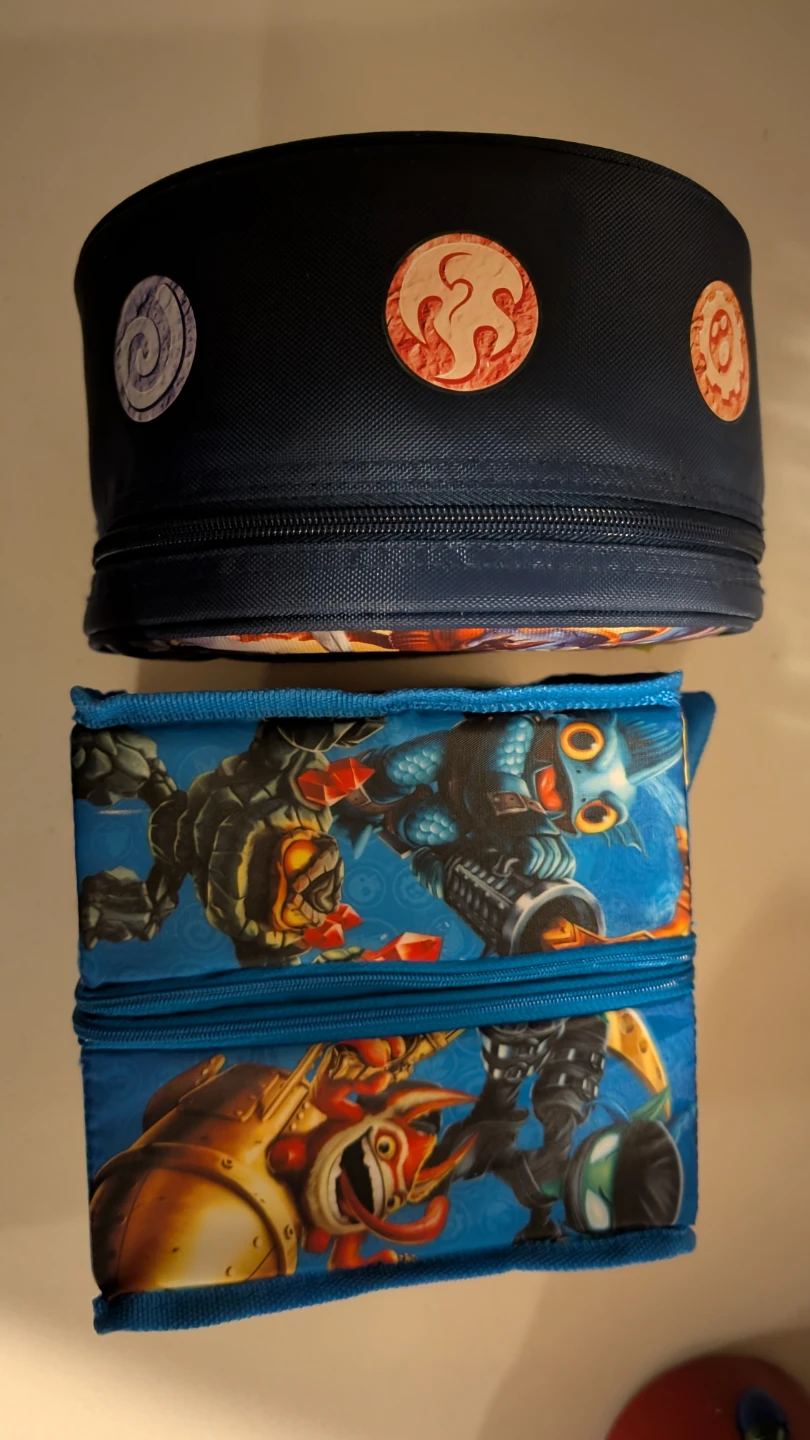 Skylanders Spyro's Adventure Pencil Case and Round Bag - photo 3