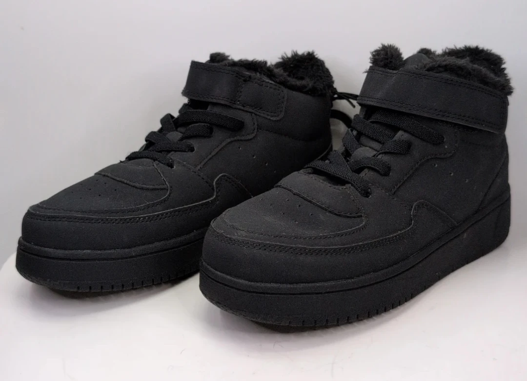 Black Winter Boots EUR 33