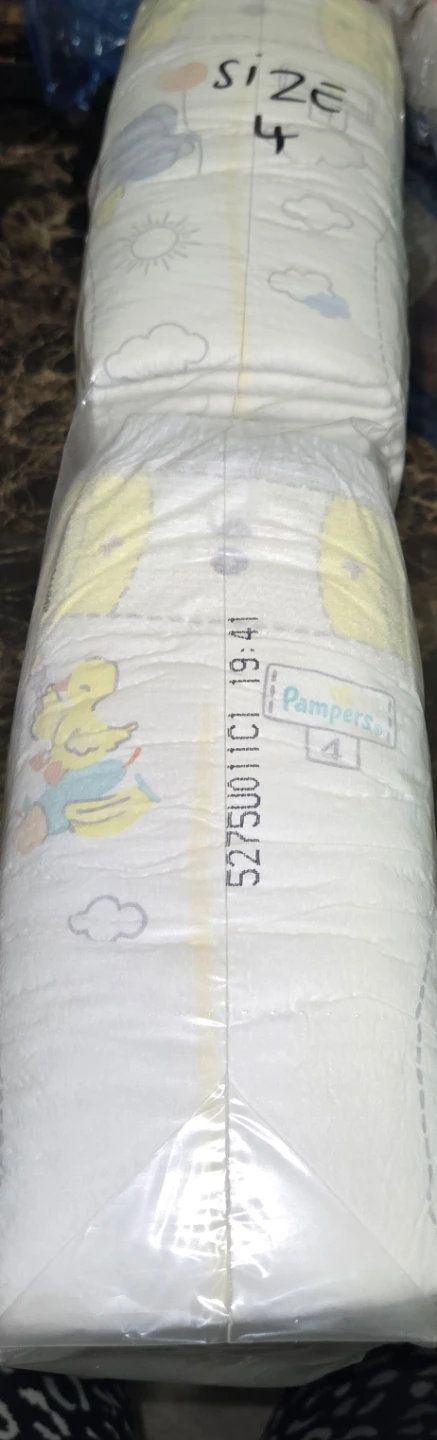 Pampers 50 pack of size 4 diapers