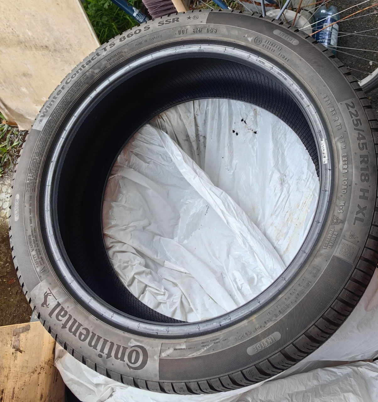 Continental WinterContact TS 860 S SSR Tire 225/45 R18 XL