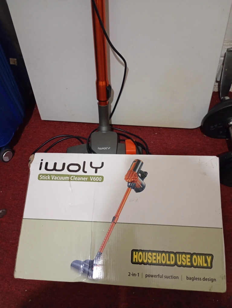 Iwoly Stick Vacuum Cleaner V600