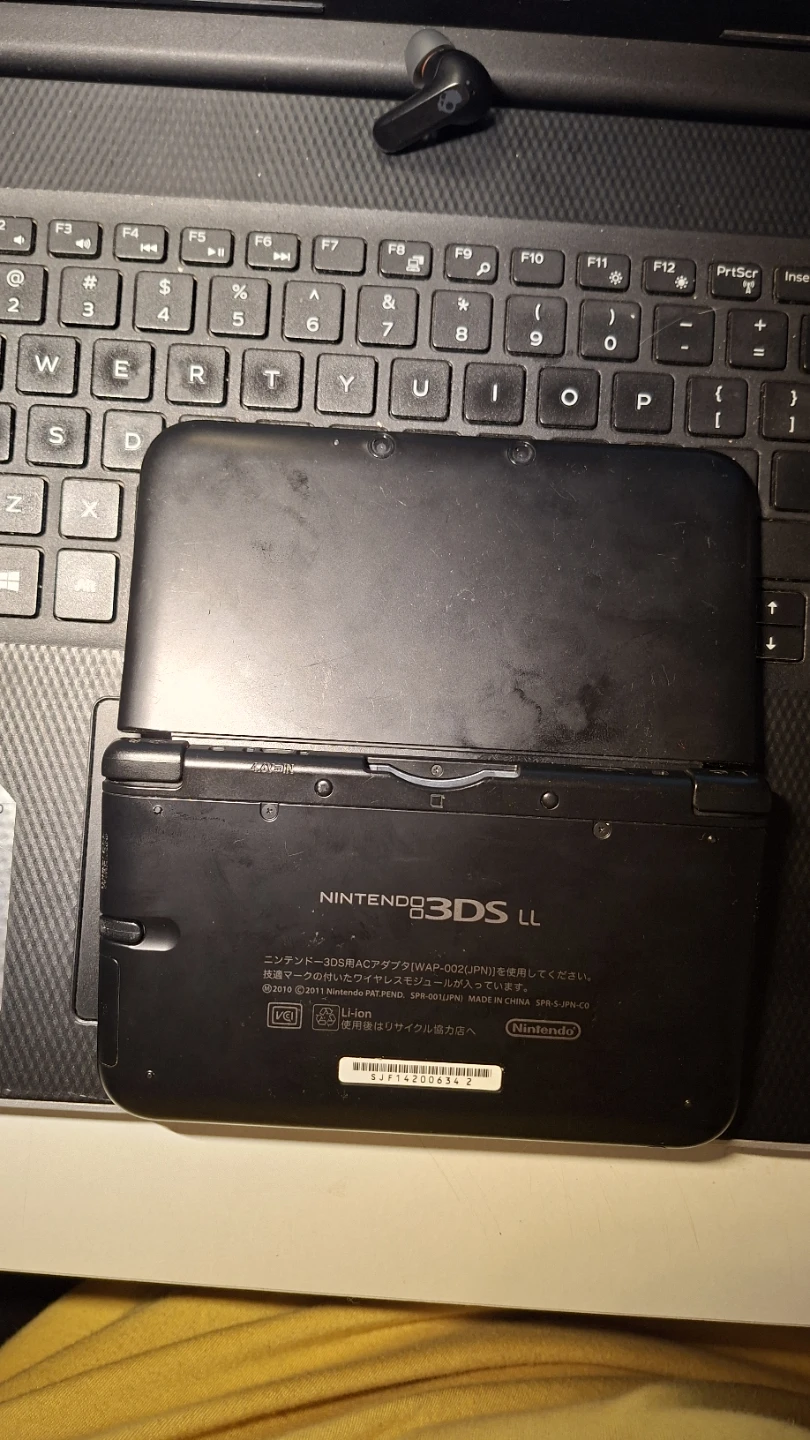 Nintendo 3DS LL Console - photo 2