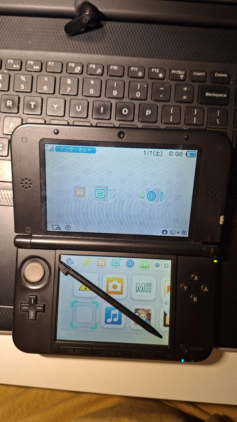 Nintendo 3DS LL Console - photo 3