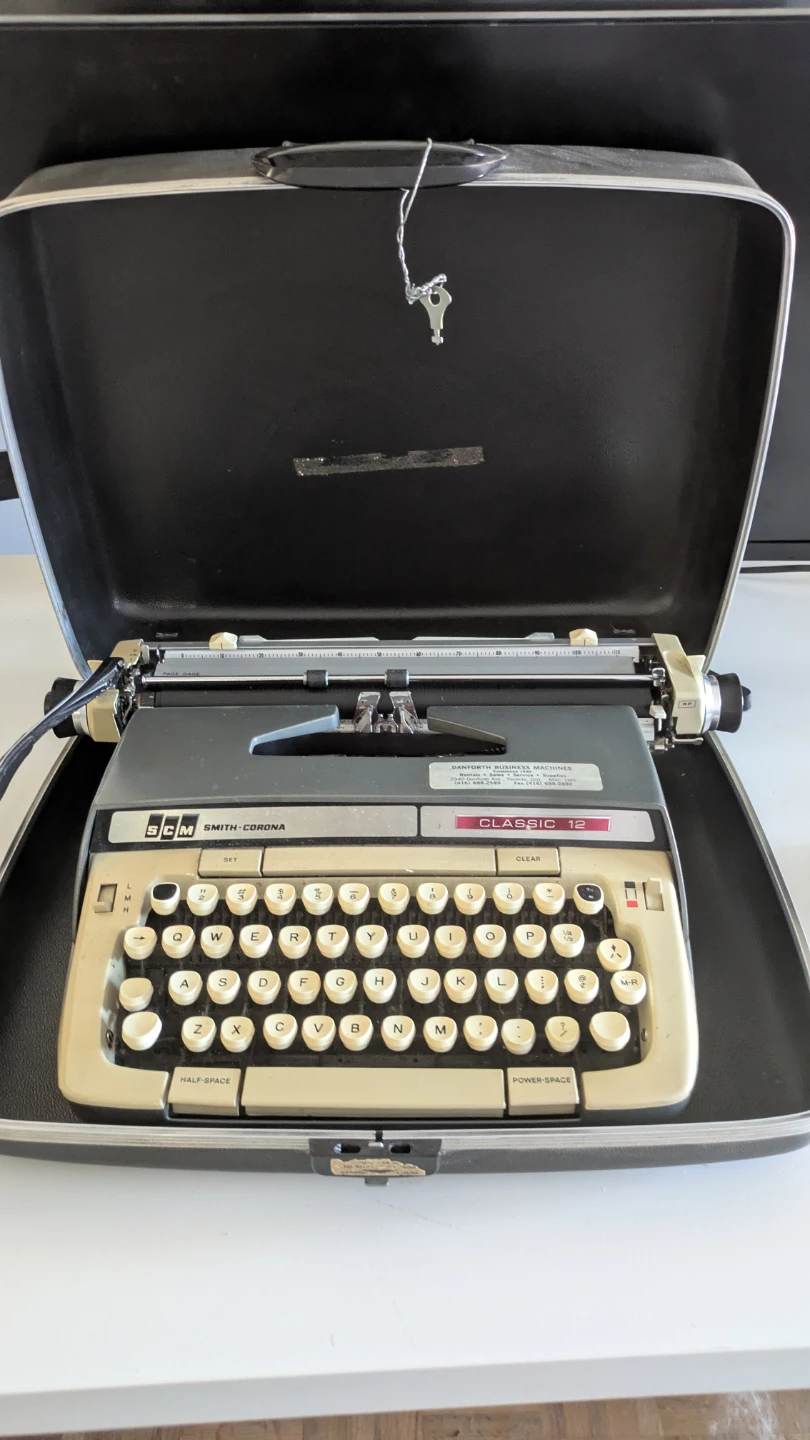 Smith-Corona Classic 12 Typewriter
