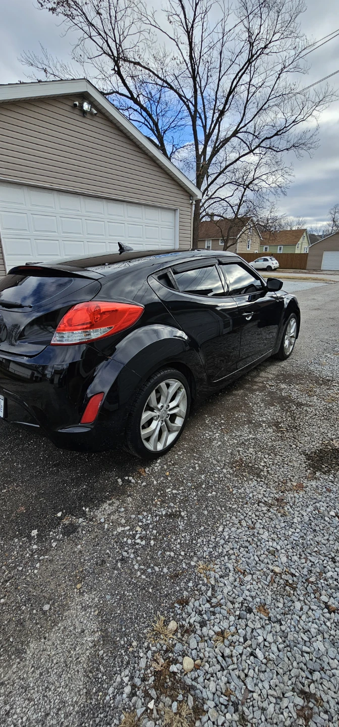 Hyundai Veloster - photo 5