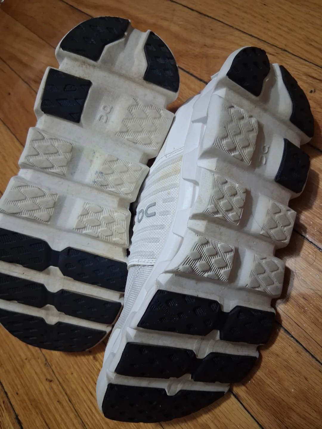 ON Cloud Running Shoes White - photo 3