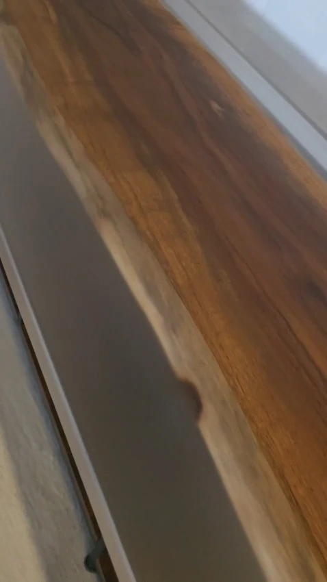 WOOD AND EPOXY T.V STAND - photo 3