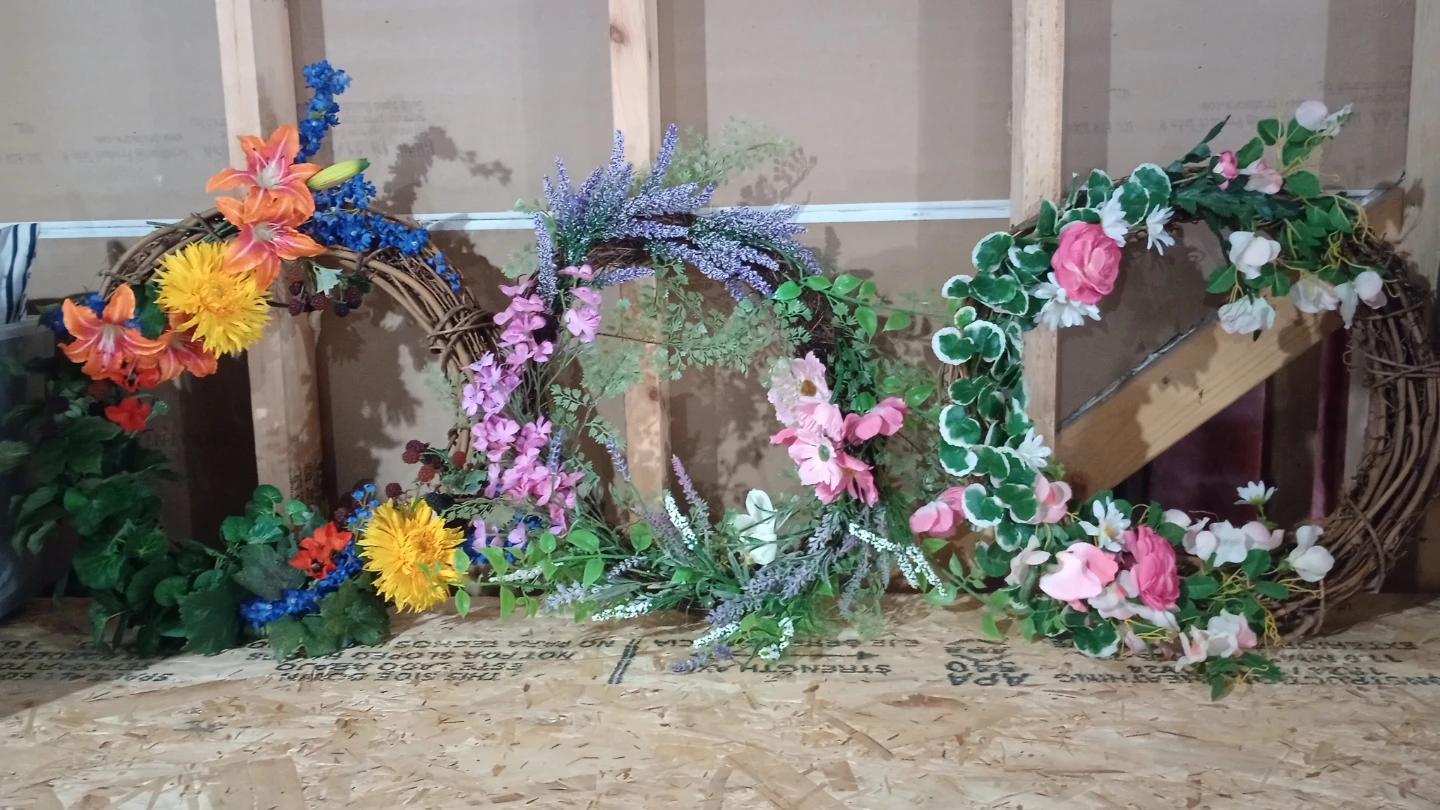 Assorted Artificial Floral Wreaths - photo 2