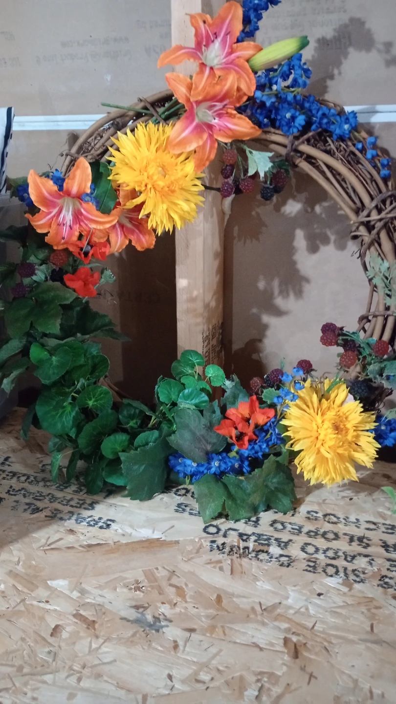 Assorted Artificial Floral Wreaths - photo 4
