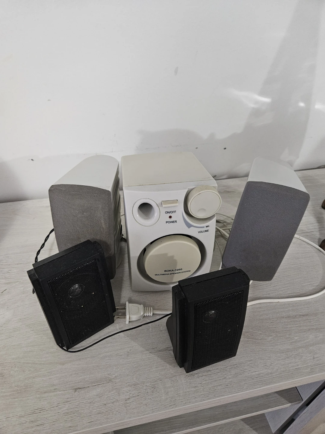 Roka 1050 Multimedia Speaker System