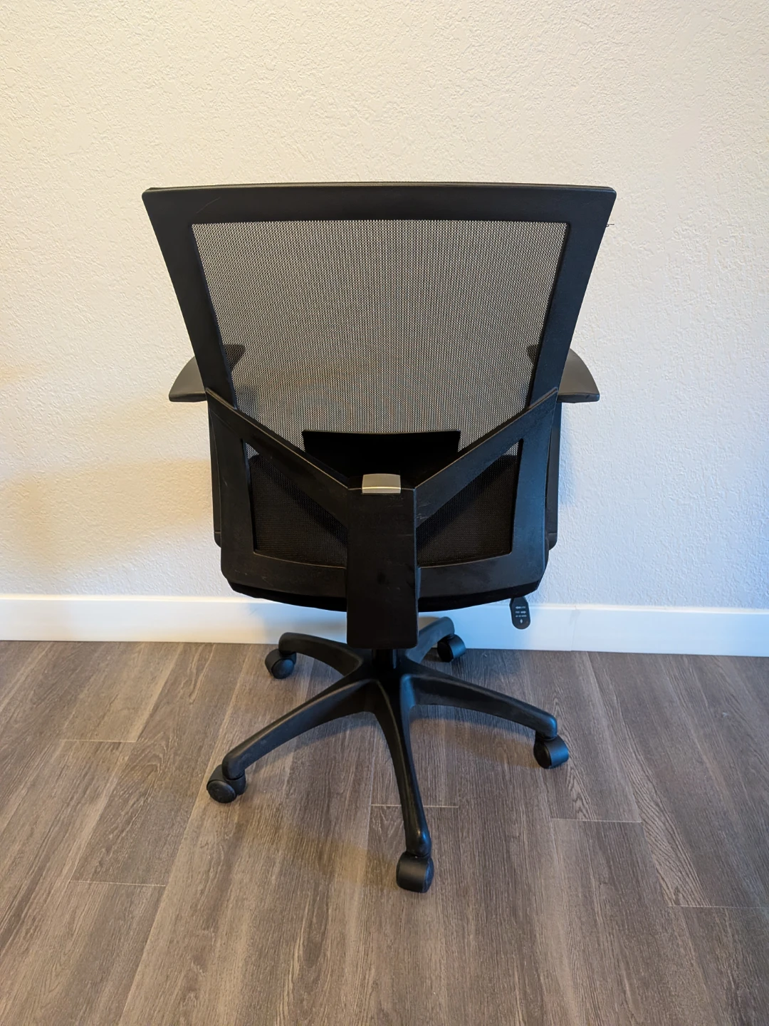 Black Mesh Office Chair with Adjustable Arms - photo 4