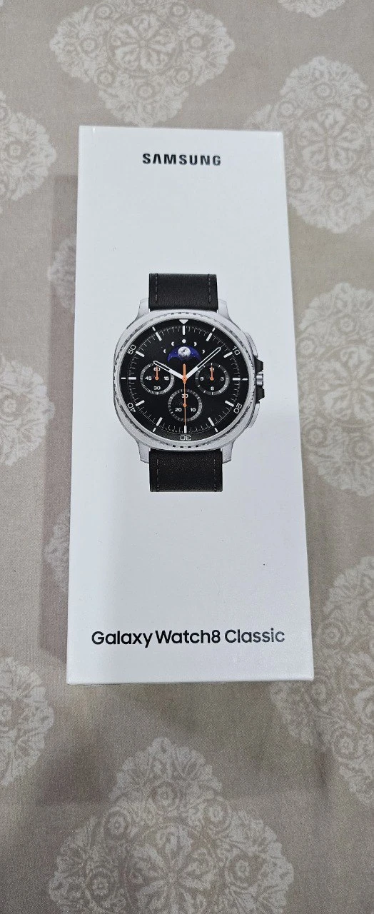 Bnib Sealed Samsung Galaxy Watch 8 Classic