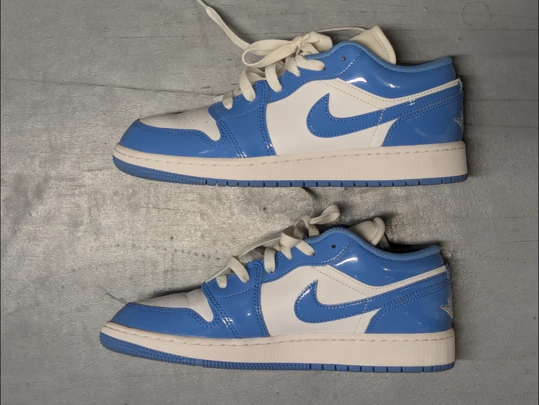 Air Jordan Women's Sneakers Sz 7.5 - photo 5