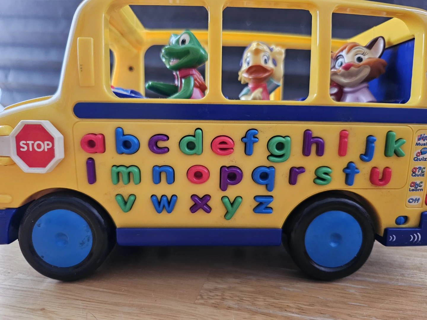 LeapFrog Fun & Learn Phonics Bus - photo 3