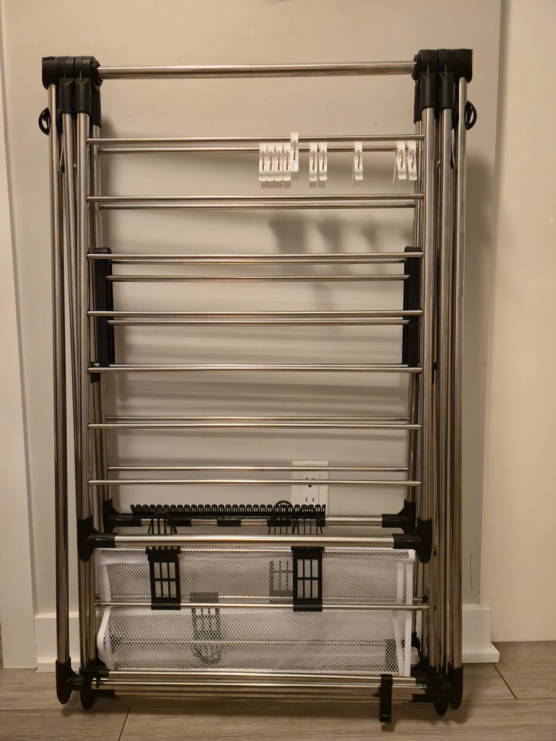 Collapsible Clothes Drying Rack